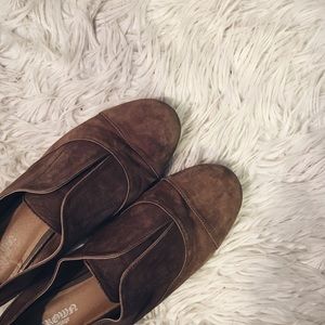 Trendy leather shoes